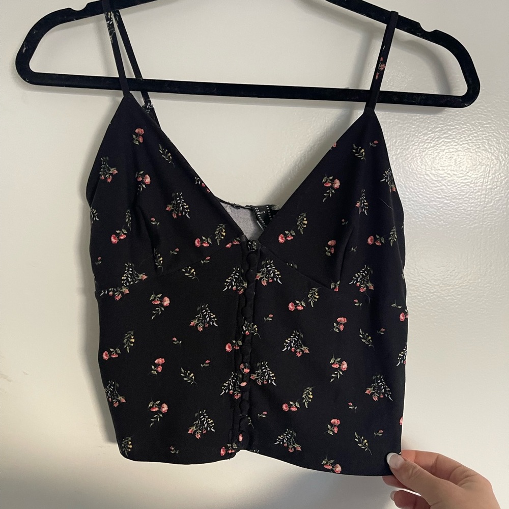 Crop top